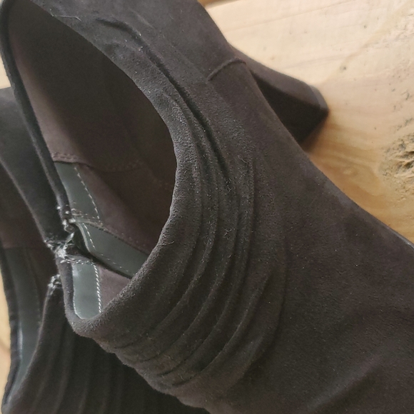 Aerosole Black Booties - Picture 4 of 6